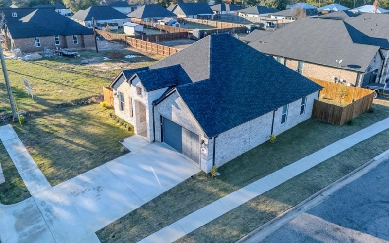 511 Richardson St, Athens, TX 75751, 4 Habitaciones Habitaciones , ,2 BañosBaños,Residential,En Venta,511 Richardson St,0,110046