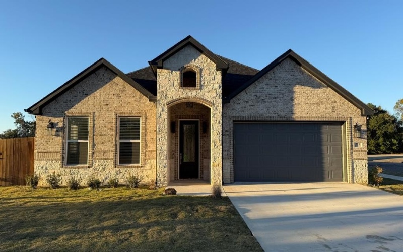 511 Richardson St, Athens, TX 75751, 4 Habitaciones Habitaciones , ,2 BañosBaños,Residential,En Venta,511 Richardson St,0,110046