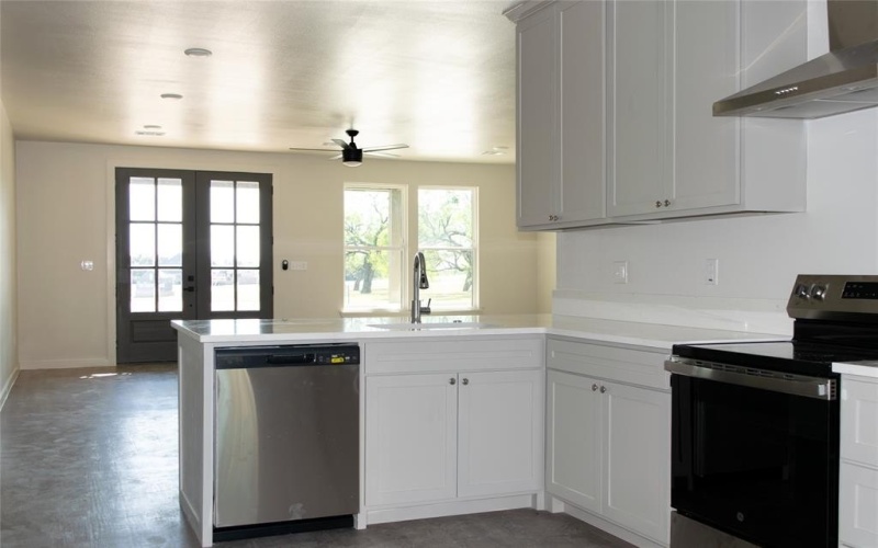 170 Half Moon Way, Runaway Bay, TX 76426, 4 Bedrooms Bedrooms, ,2 BathroomsBathrooms,Residential,For Sale,170 Half Moon Way,0,21127436