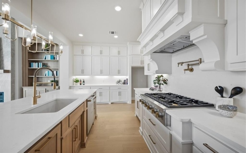 610 Callisto Drive, Prosper, TX 75078, 5 Bedrooms Bedrooms, ,6 BathroomsBathrooms,Residential,For Sale,610 Callisto Drive,0,21127612