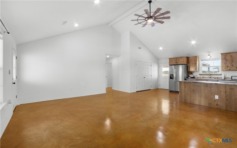 302 County Road 422, Bartlett, TX 76511, 2 Bedrooms Bedrooms, ,2 BathroomsBathrooms,Residential,For Sale,302 County Road 422,0,597147