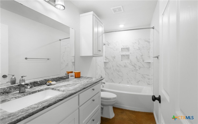 302 County Road 422, Bartlett, TX 76511, 2 Bedrooms Bedrooms, ,2 BathroomsBathrooms,Residential,For Sale,302 County Road 422,0,597147