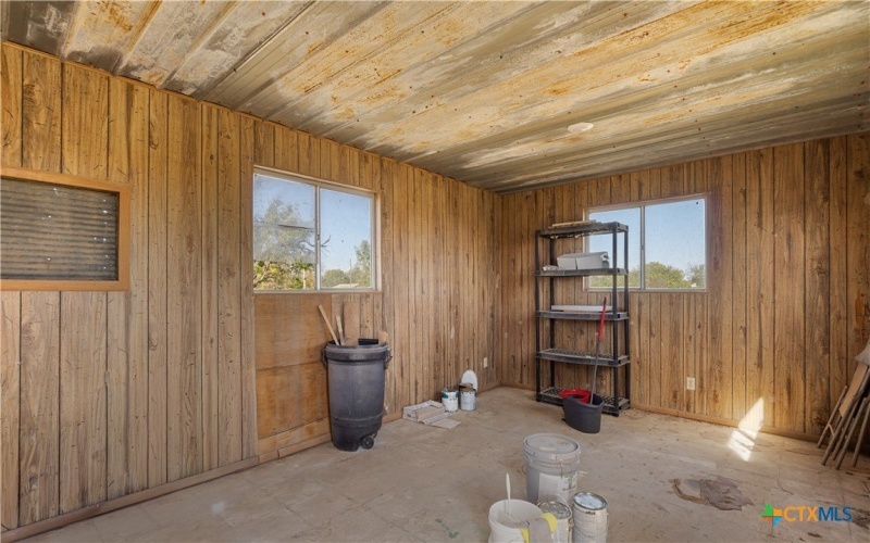 302 County Road 422, Bartlett, TX 76511, 2 Bedrooms Bedrooms, ,2 BathroomsBathrooms,Residential,For Sale,302 County Road 422,0,597147