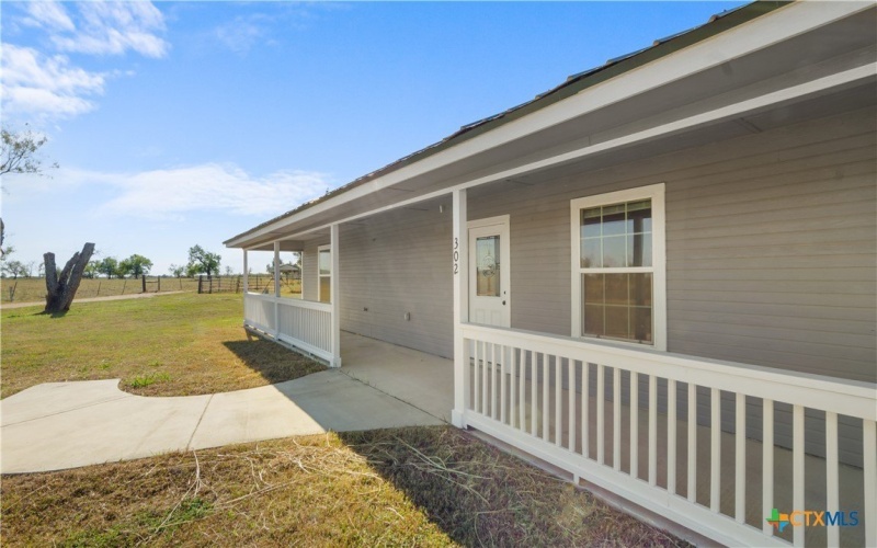 302 County Road 422, Bartlett, TX 76511, 2 Bedrooms Bedrooms, ,2 BathroomsBathrooms,Residential,For Sale,302 County Road 422,0,597147