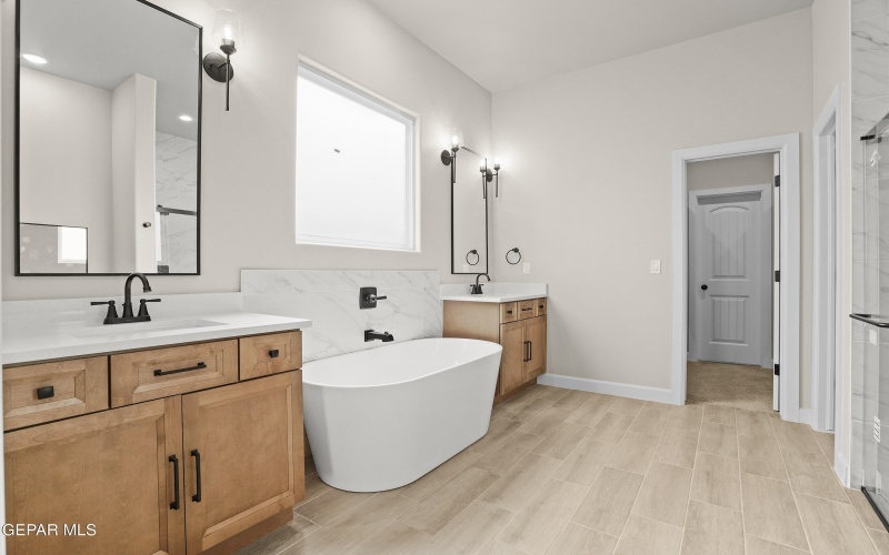 11831 Flor Tulipan Street, Socorro, TX 79927, 4 Bedrooms Bedrooms, ,2 BathroomsBathrooms,Residential,For Sale,11831 Flor Tulipan Street,0,934147