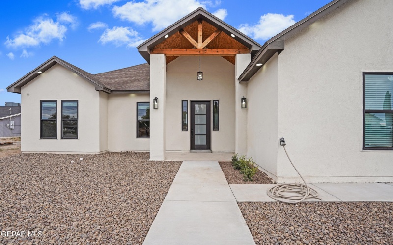 11831 Flor Tulipan Street, Socorro, TX 79927, 4 Bedrooms Bedrooms, ,2 BathroomsBathrooms,Residential,For Sale,11831 Flor Tulipan Street,0,934147