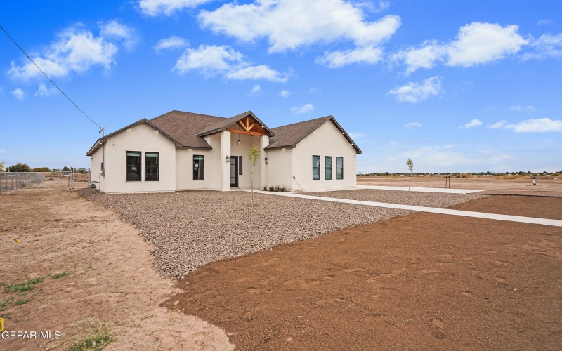 11831 Flor Tulipan Street, Socorro, TX 79927, 4 Bedrooms Bedrooms, ,2 BathroomsBathrooms,Residential,For Sale,11831 Flor Tulipan Street,0,934147