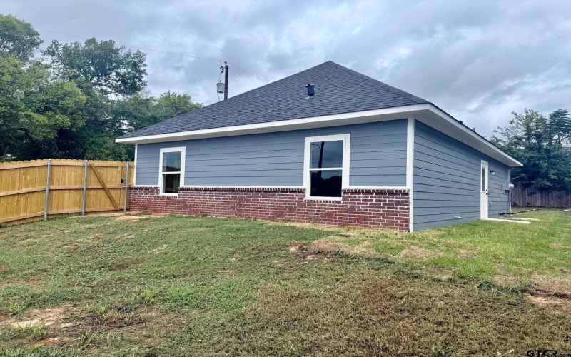 536 Alabama Street, Jacksonville, TX 75766, 3 Habitaciones Habitaciones , ,2 BañosBaños,Residential,En Venta,536 Alabama Street,0,25017494