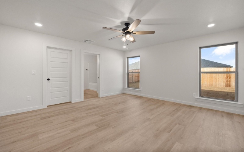 3006 139th Street, Lubbock, TX 79423, 3 Bedrooms Bedrooms, ,2 BathroomsBathrooms,Residential,For Sale,3006 139th Street,0,202563862