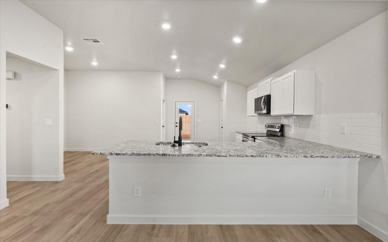 3006 139th Street, Lubbock, TX 79423, 3 Bedrooms Bedrooms, ,2 BathroomsBathrooms,Residential,For Sale,3006 139th Street,0,202563862