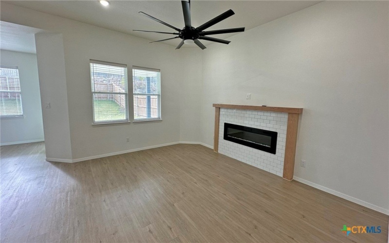 1455 Walker Place Boulevard, Copperas Cove, TX 76522, 4 Habitaciones Habitaciones , ,2 BañosBaños,Residential,En Venta,1455 Walker Place Boulevard,0,599255