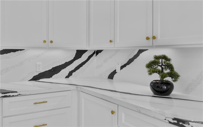 13908 N 35th Street, McAllen, TX 78504, 4 Bedrooms Bedrooms, ,3 BathroomsBathrooms,Residential,For Sale,13908 N 35th Street,0,488648