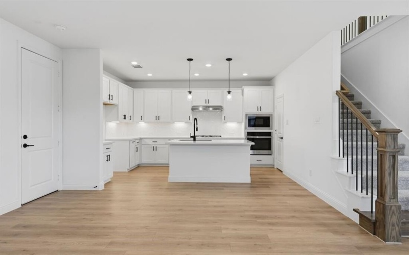 1124 Broomsedge Mews, Celina, TX 75009, 4 Bedrooms Bedrooms, ,3 BathroomsBathrooms,Residential,For Sale,1124 Broomsedge Mews,0,20992463