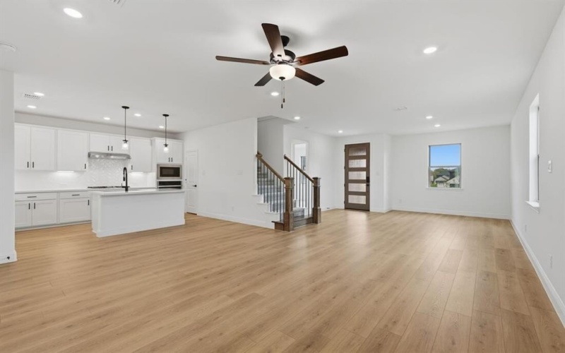 1124 Broomsedge Mews, Celina, TX 75009, 4 Bedrooms Bedrooms, ,3 BathroomsBathrooms,Residential,For Sale,1124 Broomsedge Mews,0,20992463