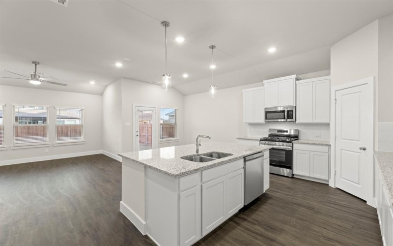 2404 Overlook Drive, Melissa, TX 75454, 4 Habitaciones Habitaciones , ,2 BañosBaños,Residential,En Venta,2404 Overlook Drive,0,21127831