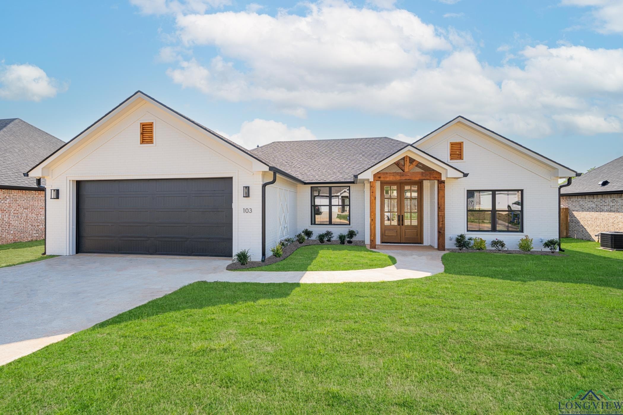 103 Mia Lane, Longview, TX 75604, 3 Bedrooms Bedrooms, ,2 BathroomsBathrooms,Residential,For Sale,103 Mia Lane,20252367