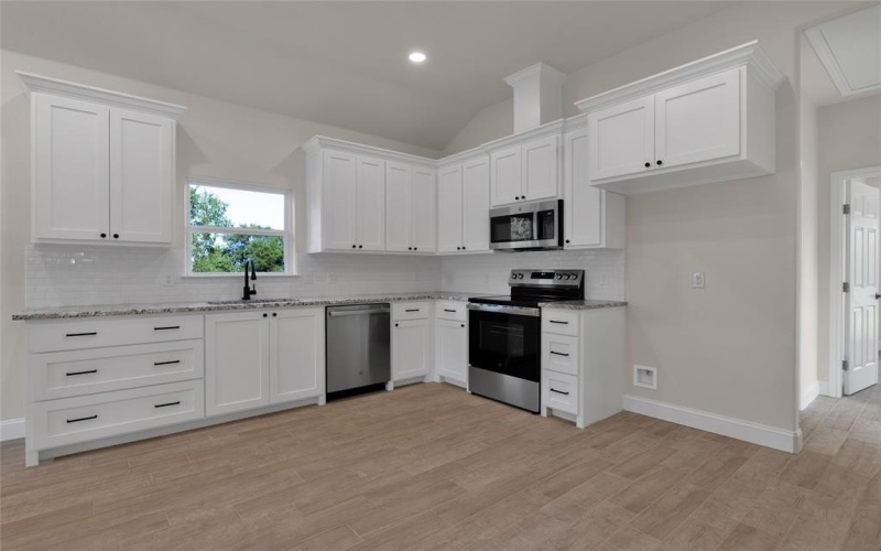 815 SW 28th Street, Mineral Wells, TX 76067, 3 Bedrooms Bedrooms, ,2 BathroomsBathrooms,Residential,For Sale,815 SW 28th Street,0,21128035