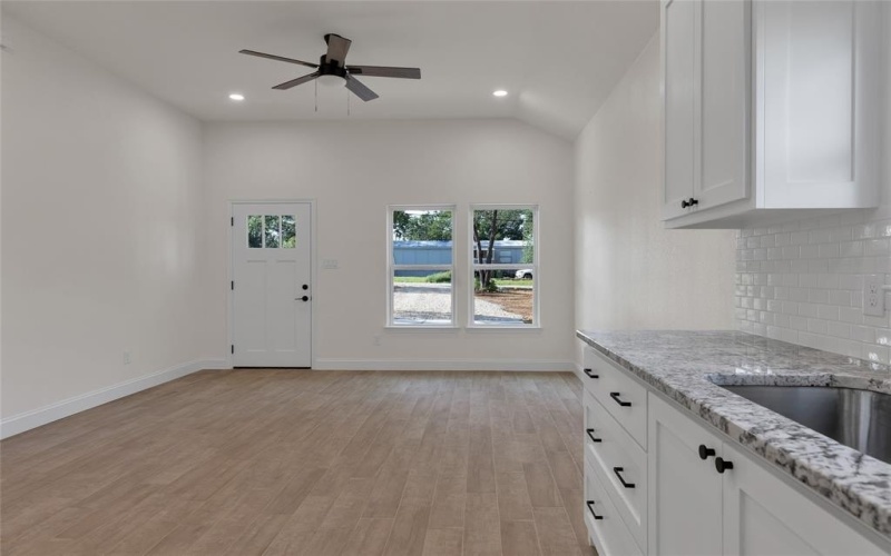 815 SW 28th Street, Mineral Wells, TX 76067, 3 Bedrooms Bedrooms, ,2 BathroomsBathrooms,Residential,For Sale,815 SW 28th Street,0,21128035