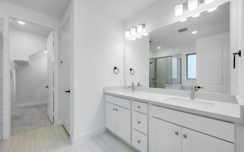 1120 Broomsedge Mews, Celina, TX 75009, 4 Habitaciones Habitaciones , ,3 BañosBaños,Residential,En Venta,1120 Broomsedge Mews,0,21128149