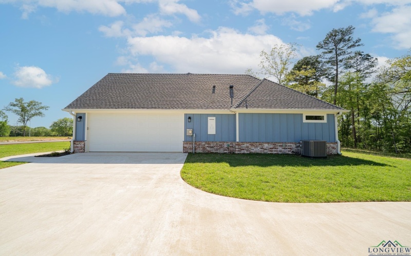141 Indian Rock Drive, Gilmer, TX 75645, 4 Habitaciones Habitaciones , ,3 BañosBaños,Residential,En Venta,141 Indian Rock Drive,0,20252419