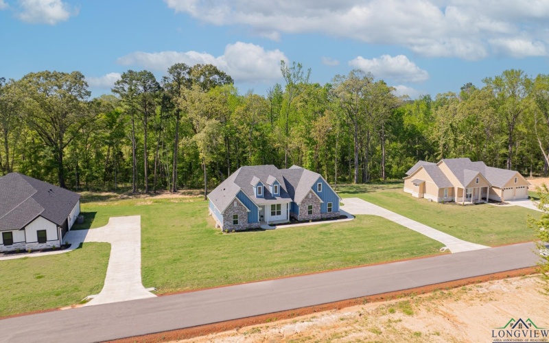 141 Indian Rock Drive, Gilmer, TX 75645, 4 Habitaciones Habitaciones , ,3 BañosBaños,Residential,En Venta,141 Indian Rock Drive,0,20252419