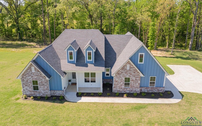 141 Indian Rock Drive, Gilmer, TX 75645, 4 Habitaciones Habitaciones , ,3 BañosBaños,Residential,En Venta,141 Indian Rock Drive,0,20252419