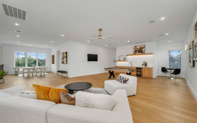 3627 Merrell Road, Dallas, TX 75229, 6 Habitaciones Habitaciones , ,7 BañosBaños,Residential,En Venta,3627 Merrell Road,0,21123760