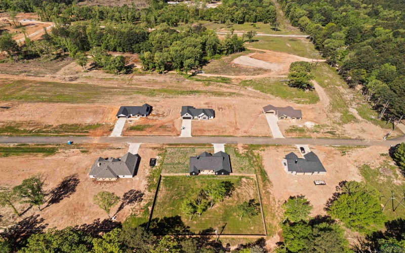 178 BIG OAKS RD, Kilgore, TX 75662, 5 Habitaciones Habitaciones , ,2 BañosBaños,Residential,En Venta,178 BIG OAKS RD,20252479