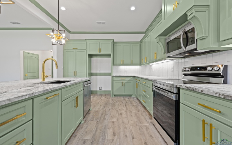 178 BIG OAKS RD, Kilgore, TX 75662, 5 Habitaciones Habitaciones , ,2 BañosBaños,Residential,En Venta,178 BIG OAKS RD,20252479