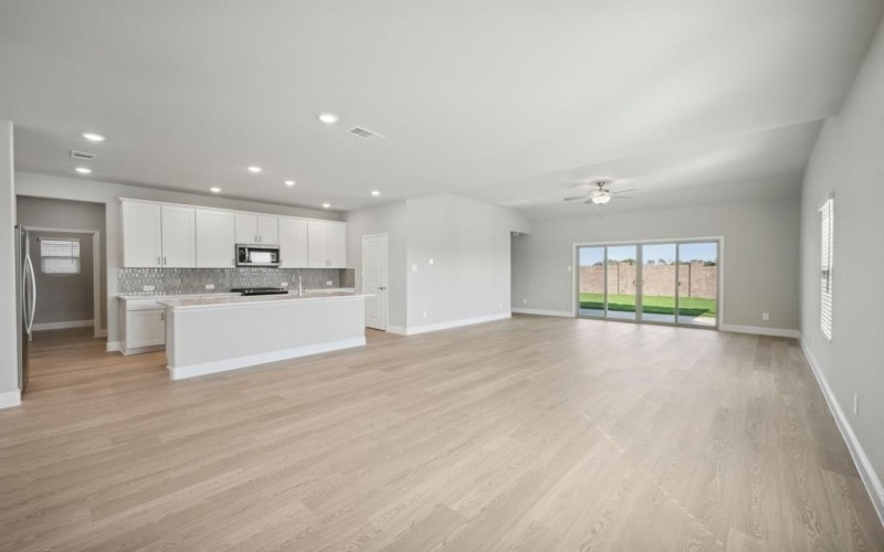 709 London Town Lane, Princeton, TX 75071, 4 Bedrooms Bedrooms, ,3 BathroomsBathrooms,Residential,For Sale,709 London Town Lane,0,21126354