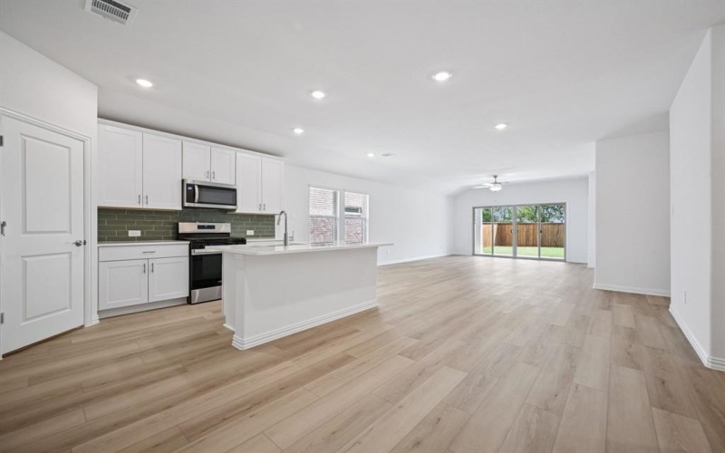 705 London Town Lane, Princeton, TX 75071, 3 Bedrooms Bedrooms, ,2 BathroomsBathrooms,Residential,For Sale,705 London Town Lane,0,21126357