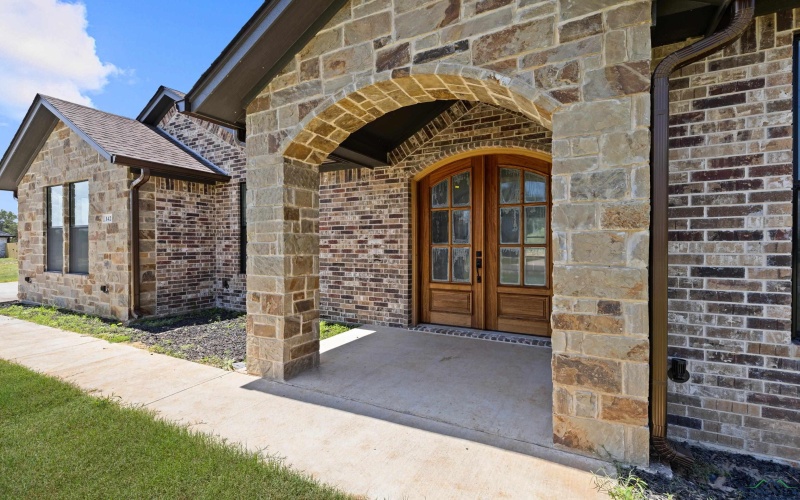 142 BIG OAKS RD, Kilgore, TX 75662, 4 Habitaciones Habitaciones , ,2 BañosBaños,Residential,En Venta,142 BIG OAKS RD,20252481