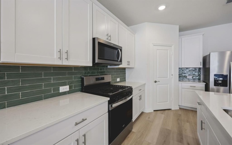 4007 Joe Pool Drive, Farmersville, TX 75442, 4 Bedrooms Bedrooms, ,2 BathroomsBathrooms,Residential,For Sale,4007 Joe Pool Drive,0,21126371