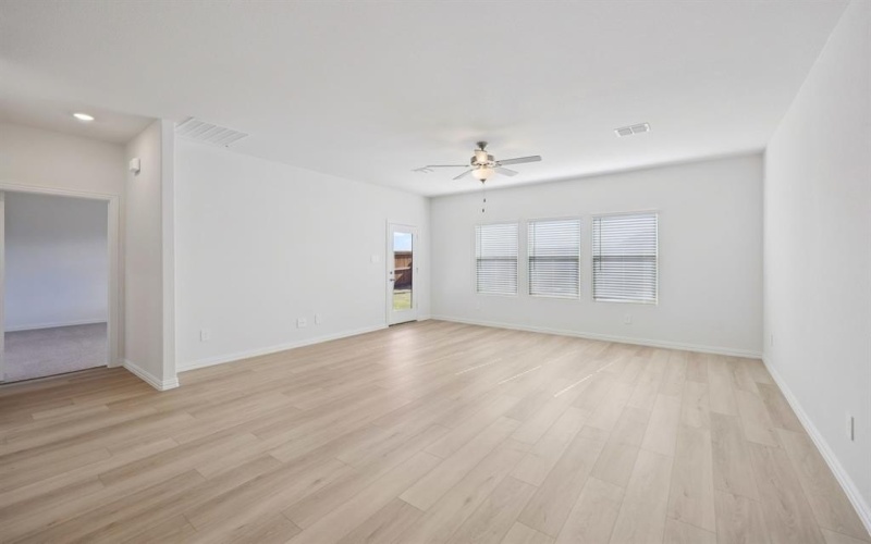 4007 Joe Pool Drive, Farmersville, TX 75442, 4 Bedrooms Bedrooms, ,2 BathroomsBathrooms,Residential,For Sale,4007 Joe Pool Drive,0,21126371