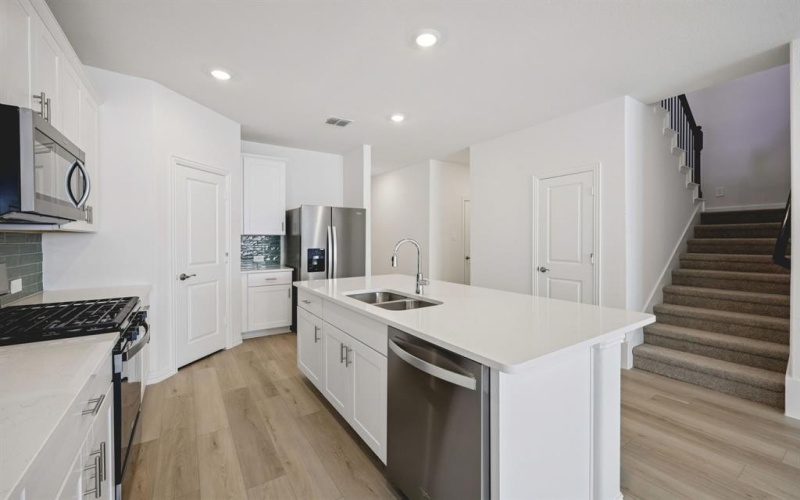 4007 Joe Pool Drive, Farmersville, TX 75442, 4 Bedrooms Bedrooms, ,2 BathroomsBathrooms,Residential,For Sale,4007 Joe Pool Drive,0,21126371