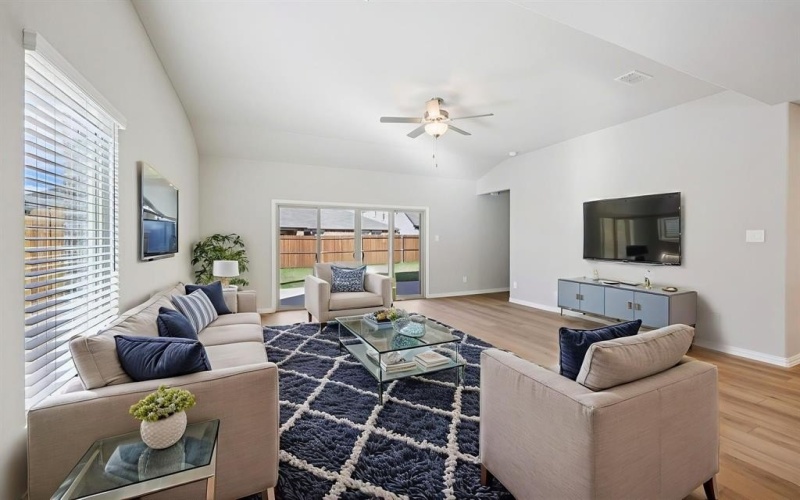 4004 Joe Pool Drive, Farmersville, TX 75442, 4 Habitaciones Habitaciones , ,3 BañosBaños,Residential,En Venta,4004 Joe Pool Drive,0,21126381