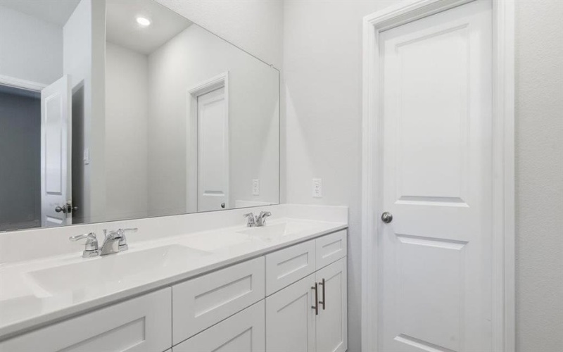 9644 BRICKRIDGE Lane, Fort Worth, TX 76036, 4 Habitaciones Habitaciones , ,2 BañosBaños,Residential,En Venta,9644 BRICKRIDGE Lane,0,21126452