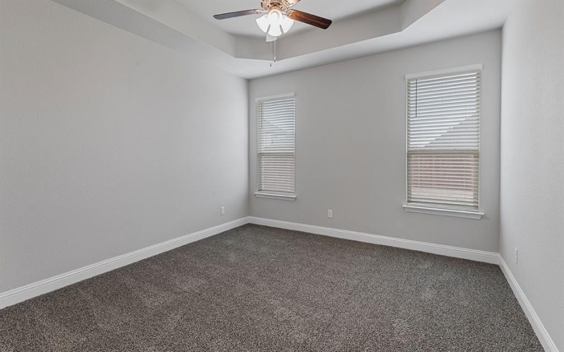 8608 BUR OAK Drive, Justin, TX 76247, 4 Habitaciones Habitaciones , ,2 BañosBaños,Residential,En Venta,8608 BUR OAK Drive,0,21126832