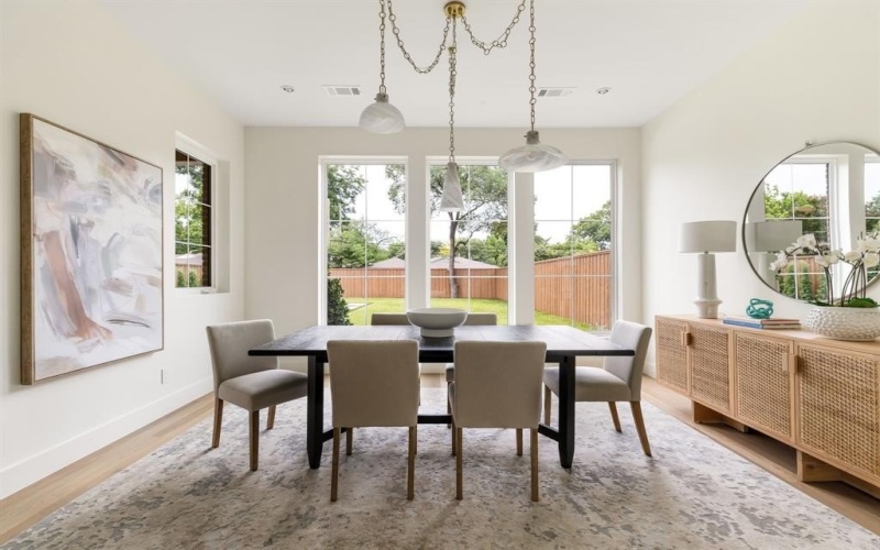 6549 Trammel Drive, Dallas, TX 75214, 4 Bedrooms Bedrooms, ,5 BathroomsBathrooms,Residential,For Sale,6549 Trammel Drive,0,21127430