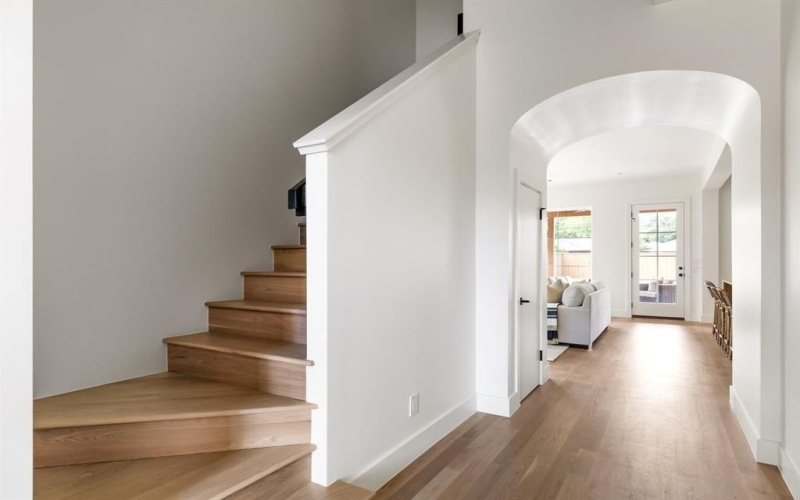 6549 Trammel Drive, Dallas, TX 75214, 4 Bedrooms Bedrooms, ,5 BathroomsBathrooms,Residential,For Sale,6549 Trammel Drive,0,21127430