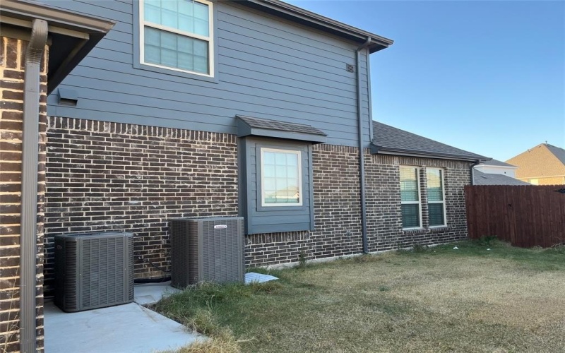 2409 Park Oaks Drive, Midlothian, TX 76065, 6 Bedrooms Bedrooms, ,6 BathroomsBathrooms,Residential,For Sale,2409 Park Oaks Drive,0,21127682