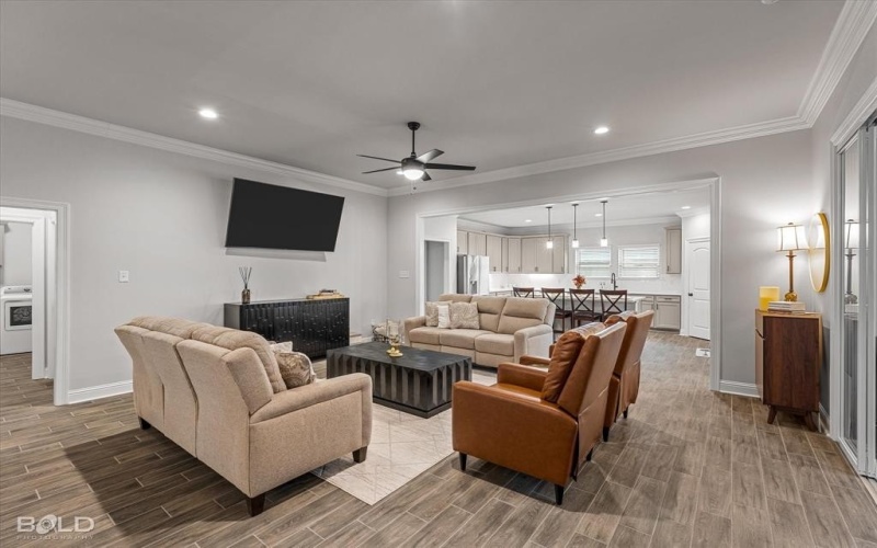 407 Blanchard Loop, Bossier City, LA 71111, 5 Bedrooms Bedrooms, ,3 BathroomsBathrooms,Residential,For Sale,407 Blanchard Loop,0,21127756