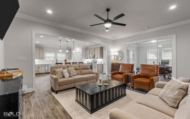 407 Blanchard Loop, Bossier City, LA 71111, 5 Bedrooms Bedrooms, ,3 BathroomsBathrooms,Residential,For Sale,407 Blanchard Loop,0,21127756