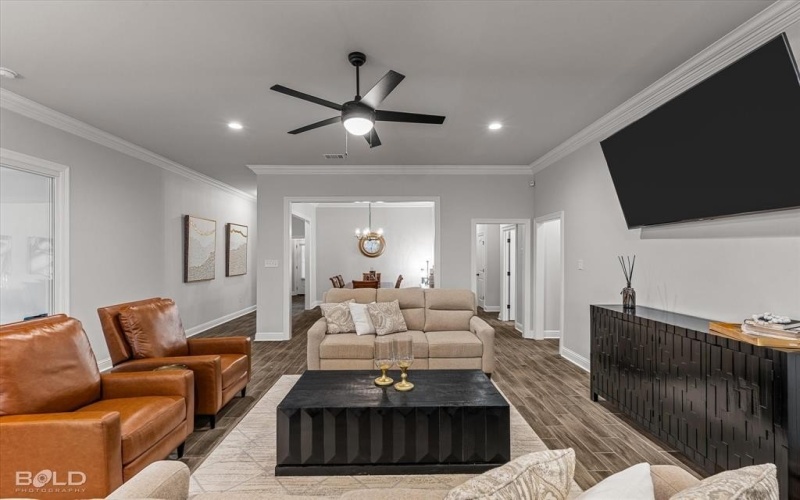 407 Blanchard Loop, Bossier City, LA 71111, 5 Bedrooms Bedrooms, ,3 BathroomsBathrooms,Residential,For Sale,407 Blanchard Loop,0,21127756