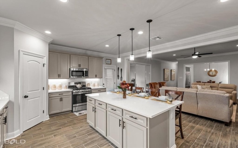 407 Blanchard Loop, Bossier City, LA 71111, 5 Bedrooms Bedrooms, ,3 BathroomsBathrooms,Residential,For Sale,407 Blanchard Loop,0,21127756