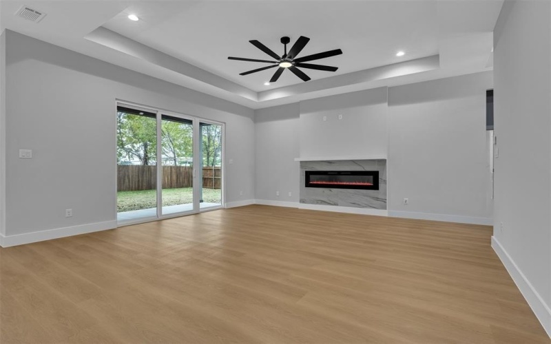 302 W west coral Way, Grand Prairie, TX 75051, 4 Habitaciones Habitaciones , ,3 BañosBaños,Residential,En Venta,302 W west coral Way,0,21127811