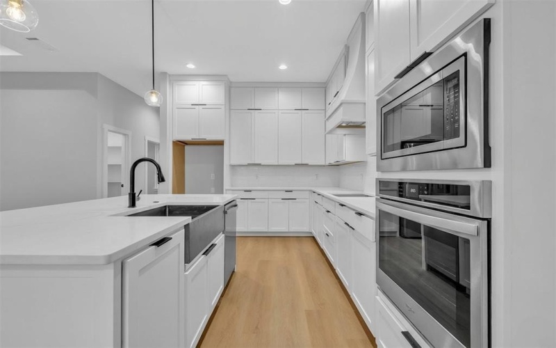 302 W west coral Way, Grand Prairie, TX 75051, 4 Habitaciones Habitaciones , ,3 BañosBaños,Residential,En Venta,302 W west coral Way,0,21127811