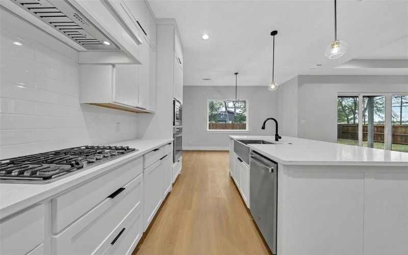 302 W west coral Way, Grand Prairie, TX 75051, 4 Habitaciones Habitaciones , ,3 BañosBaños,Residential,En Venta,302 W west coral Way,0,21127811