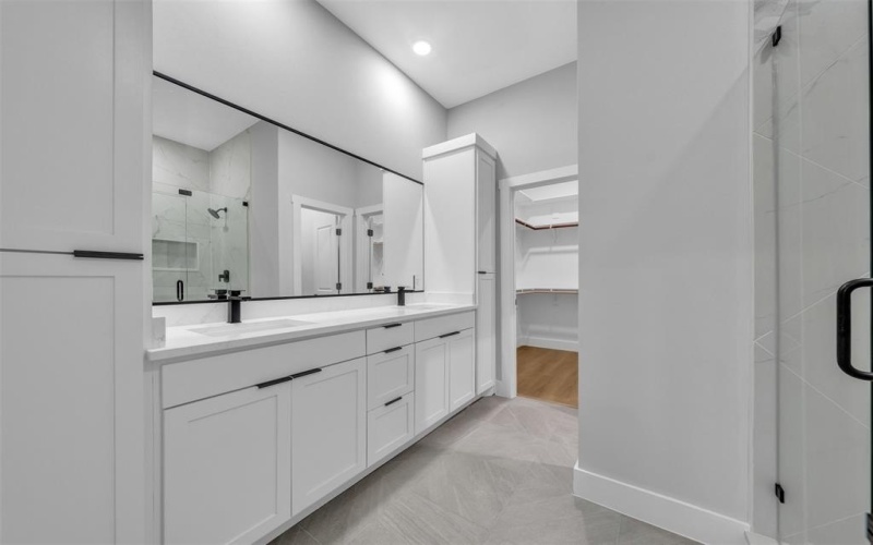 302 W west coral Way, Grand Prairie, TX 75051, 4 Habitaciones Habitaciones , ,3 BañosBaños,Residential,En Venta,302 W west coral Way,0,21127811