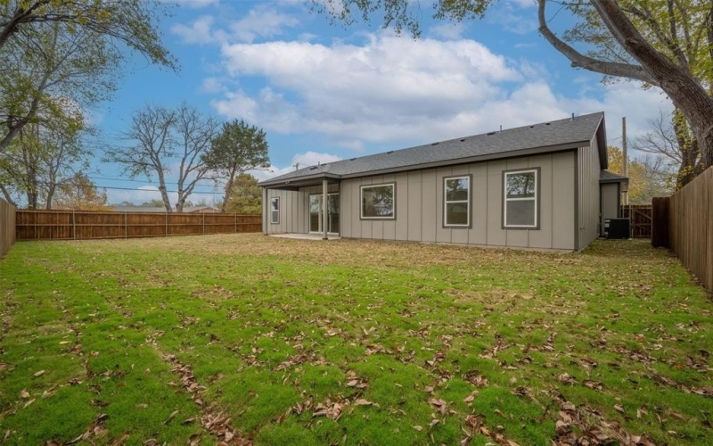 302 W west coral Way, Grand Prairie, TX 75051, 4 Habitaciones Habitaciones , ,3 BañosBaños,Residential,En Venta,302 W west coral Way,0,21127811